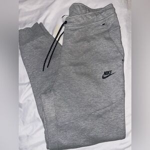 Boys Nike Tech SweatPants